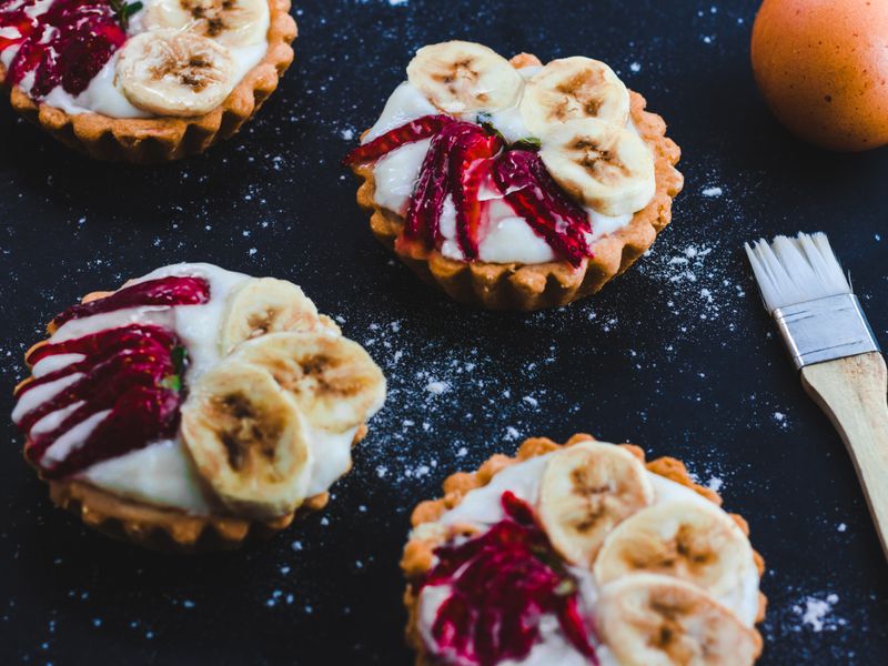 Seasonal fruit tart