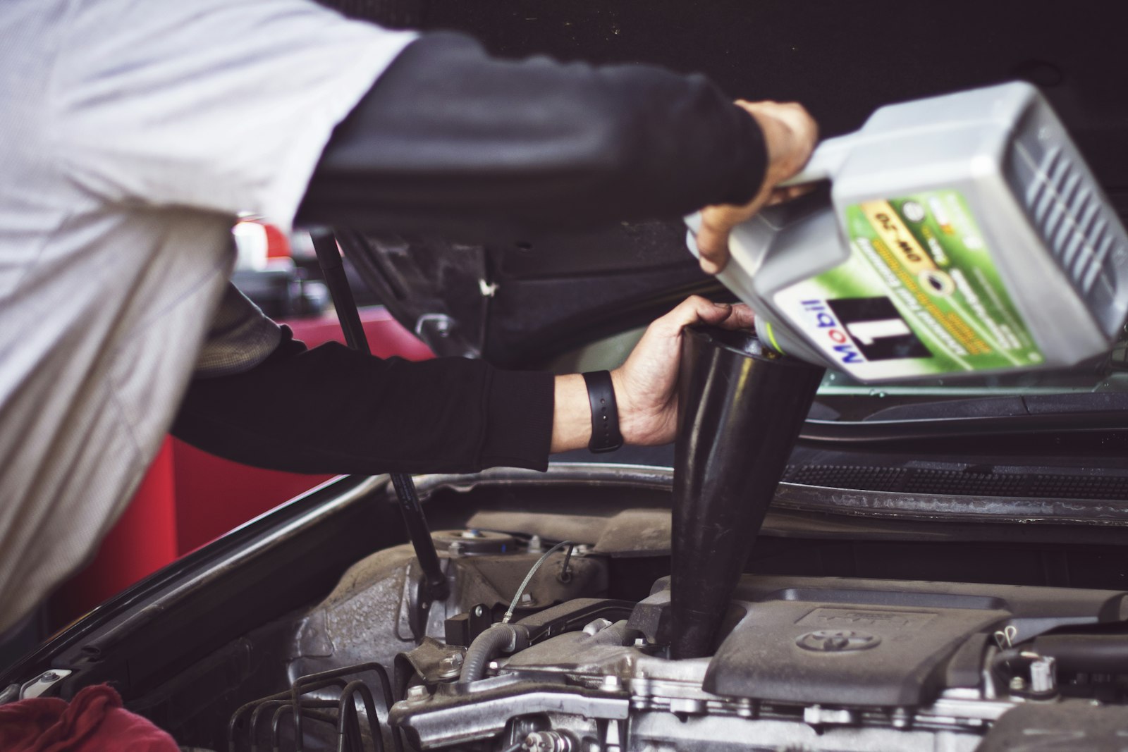 Fresh oil going into an engine